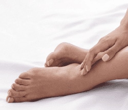 Woman legs - Vein Clinic